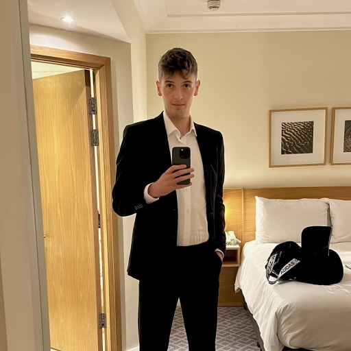 Profile image for pet sitter Sean
