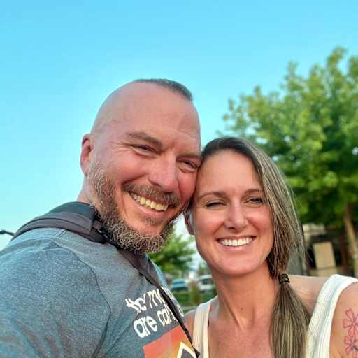 Profile image for pet sitters Alexandrea & Chris