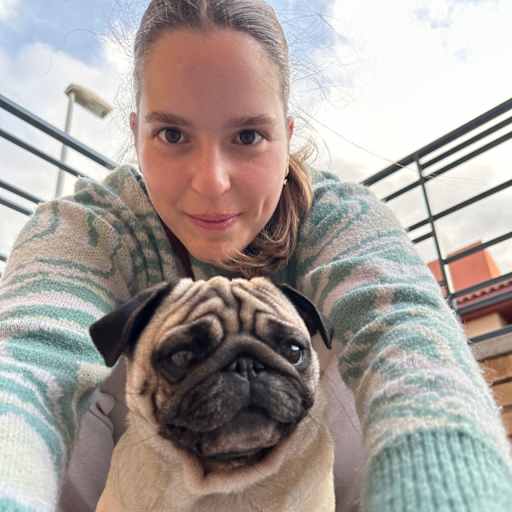 Profile image for pet sitter Laura