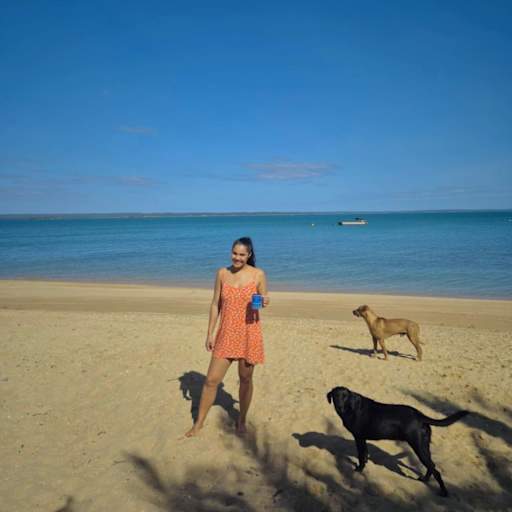 Profile image for pet sitter Latryce