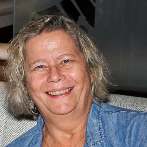 Profile image for pet sitter Beth