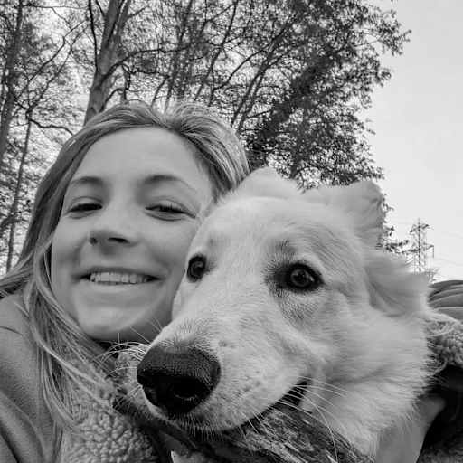 Profile image for pet sitter laurianne