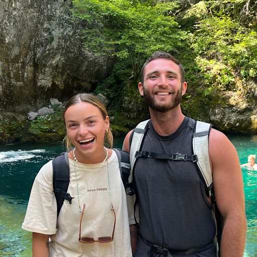 Profile image for pet sitters Olivia & Jace 