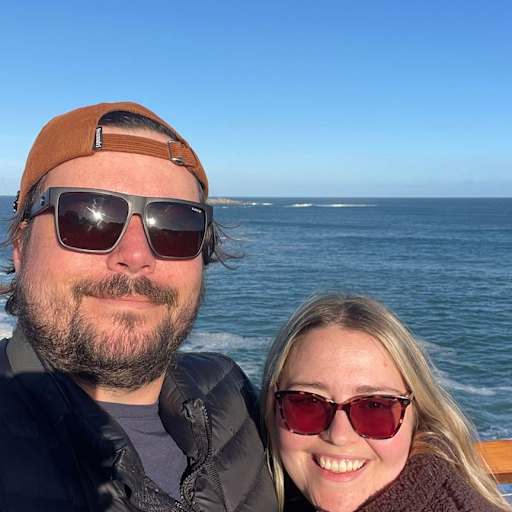 Profile image for pet sitters Elly & Trent