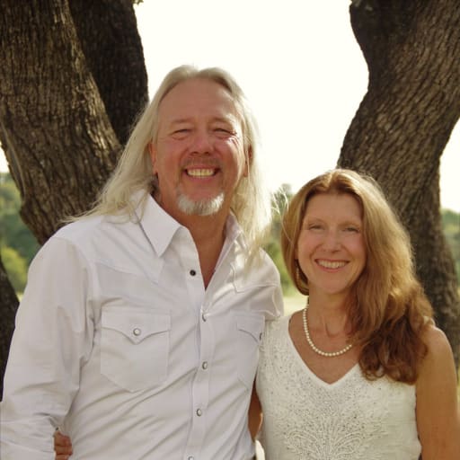 Profile image for pet sitters Renee & Larry