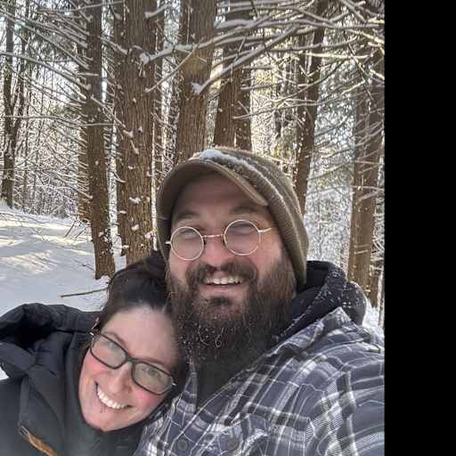 Profile image for pet sitters Gabriel & Anya