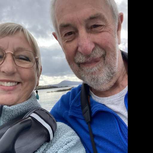 Profile image for pet sitters Teresa & Alan