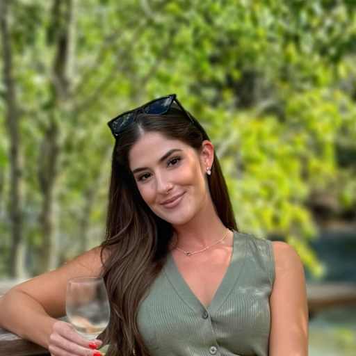 Profile image for pet sitter Haley
