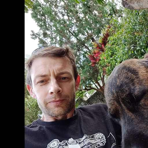 Profile image for pet sitters Paul & Kirsten