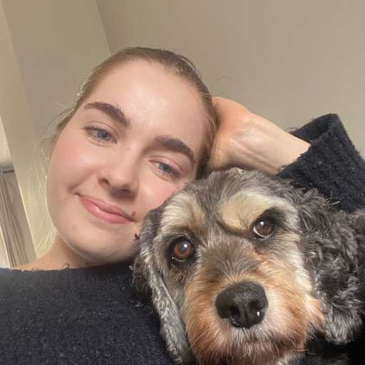 Profile image for pet sitters Eva & Jillian 