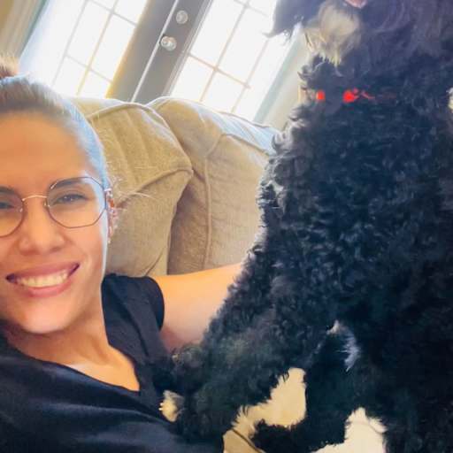 Profile image for pet sitter Dania