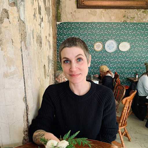 Profile image for pet sitter Lindsey