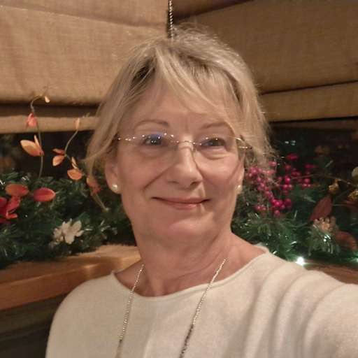 Profile image for pet sitter Anita