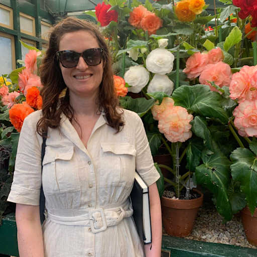 Profile image for pet sitter Leahlani