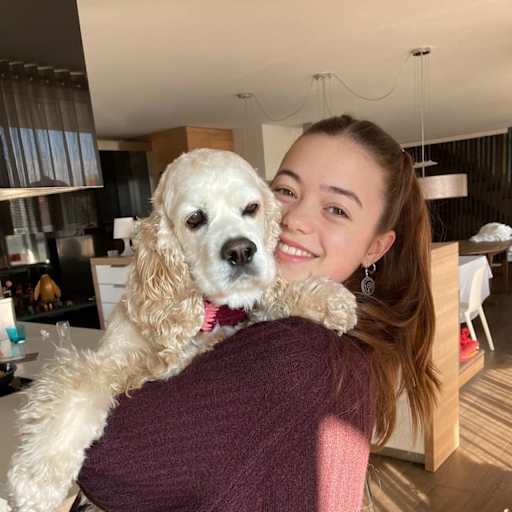 Profile image for pet sitter Lia