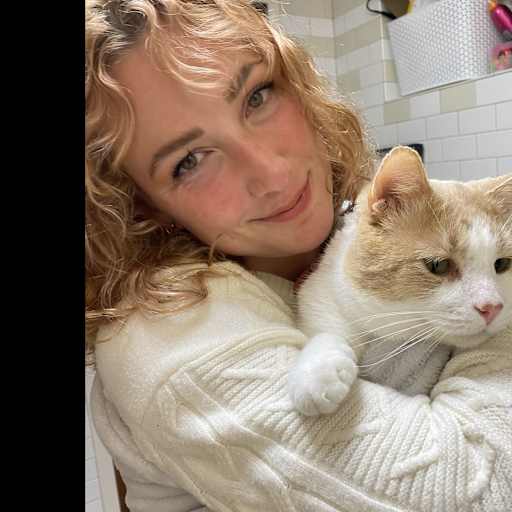 Profile image for pet sitters Sara & Brooke
