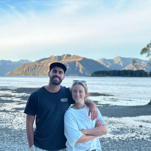 Profile image for pet sitters Paulina & Juan