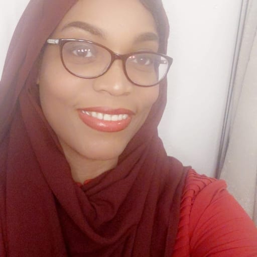 Profile image for pet sitter Fareeda