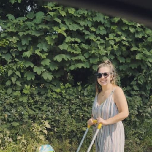 Profile image for pet sitter Melanie