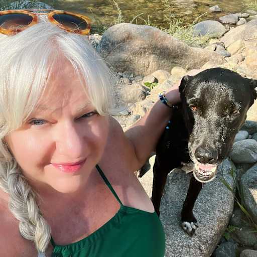 Profile image for pet sitter Aleen