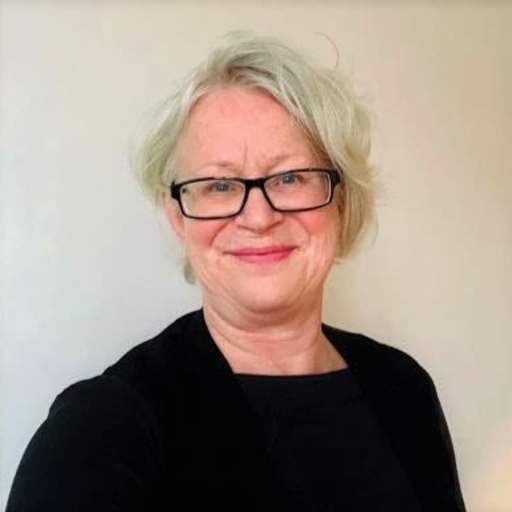 Profile image for pet sitter Julie