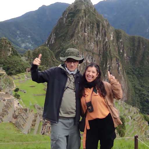 Profile image for pet sitters Joseph & Alejandra