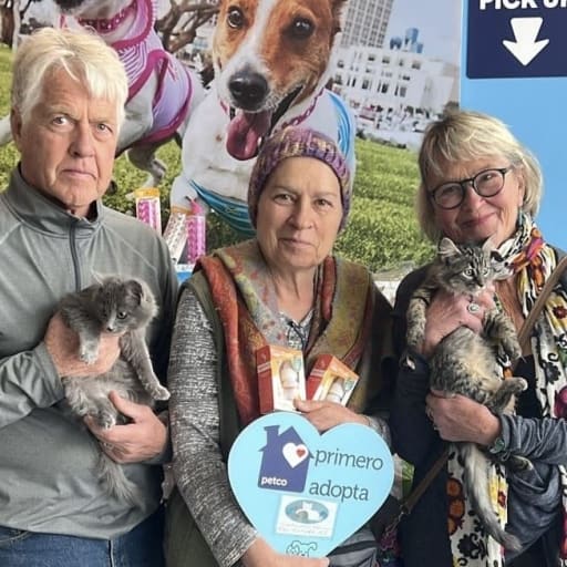 Profile image for pet sitters Wendy & Harvey