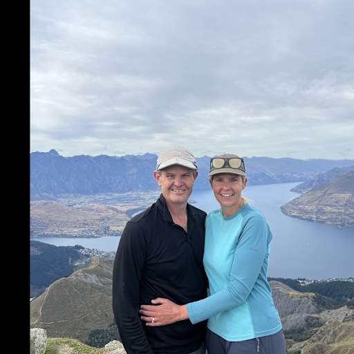 Profile image for pet sitters Wendy & Martin