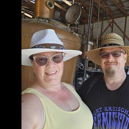 Profile image for pet sitters Eryn & David