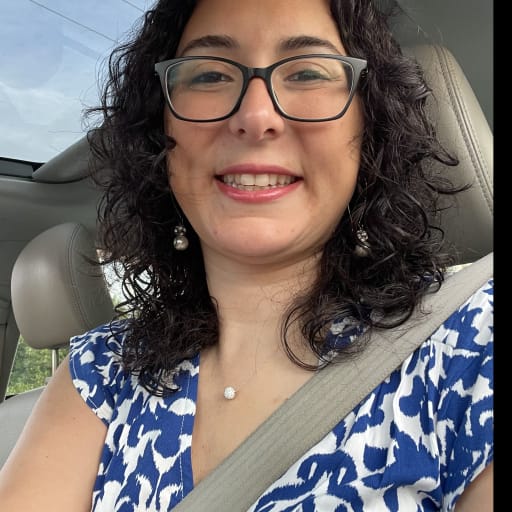 Profile image for pet sitter Dahlia