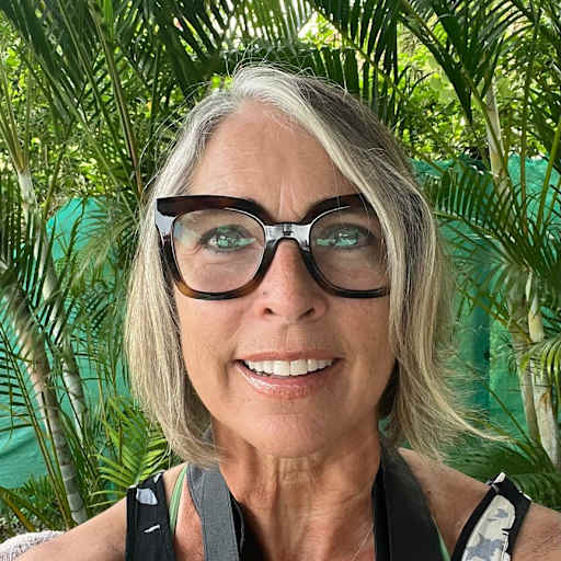 Profile image for pet sitter hiedi