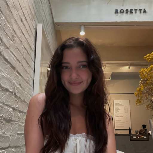 Profile image for pet sitter Phoebe