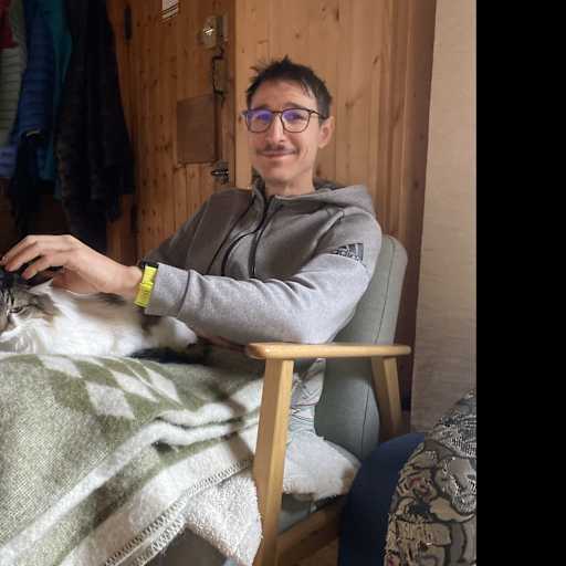 Profile image for pet sitters Andrada & Florin