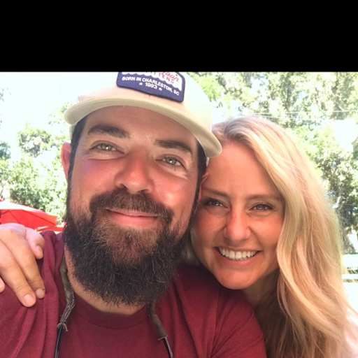 Profile image for pet sitters Robin & Drew