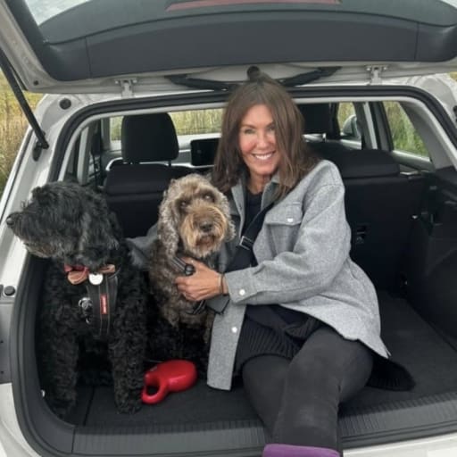 Profile image for pet sitter kim