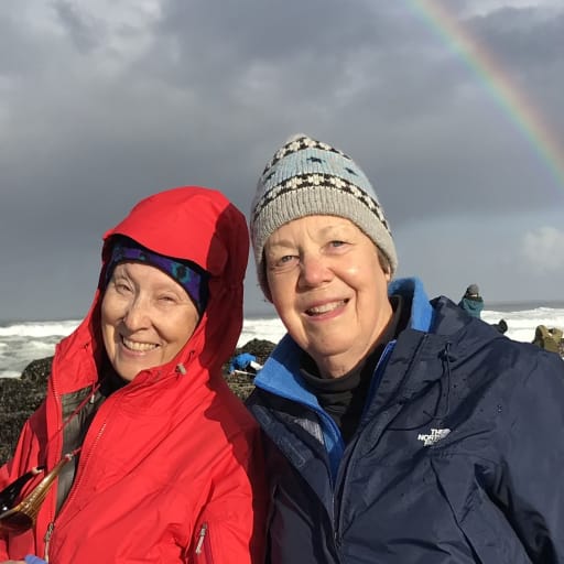 Profile image for pet sitters Lora & Nora