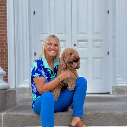 Profile image for pet sitter Lisa