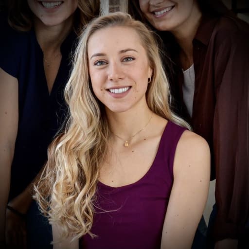 Profile image for pet sitter Robyn