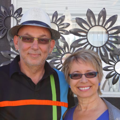 Profile image for pet sitters Peggy & Terry