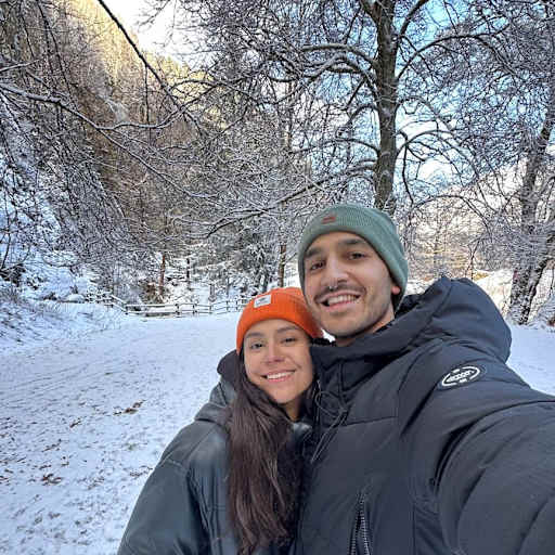 Profile image for pet sitters Camila & Nahuel