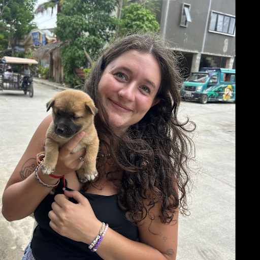 Profile image for pet sitter Izzy