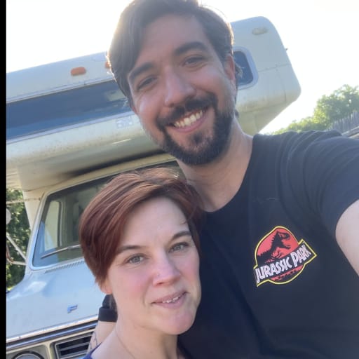 Profile image for pet sitters Davia & Jeremiah