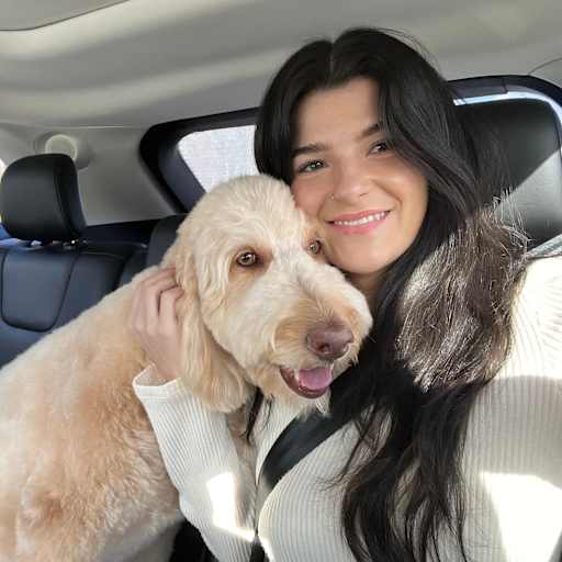 Profile image for pet sitter Gabriella