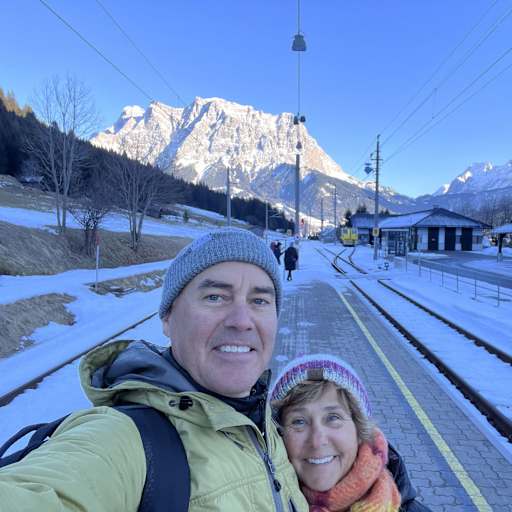 Profile image for pet sitters Jeremy & Elizabeth