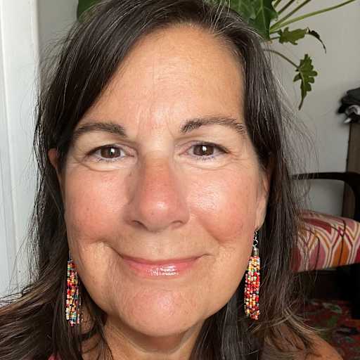 Profile image for pet sitter Lisa