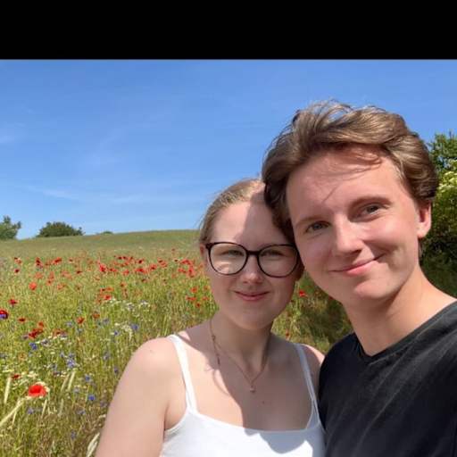 Profile image for pet sitters Julia & Noel