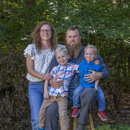 Profile image for pet sitters Josh & Mary