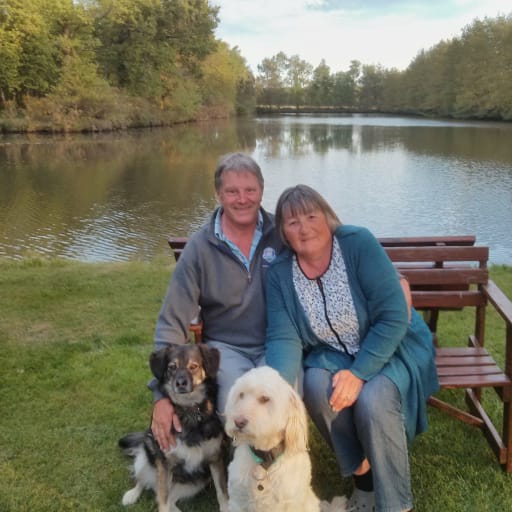 Profile image for pet sitters Nicholas & Isabel