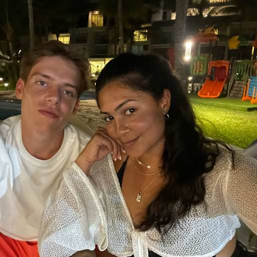 Profile image for pet sitters Oscar & Kayla