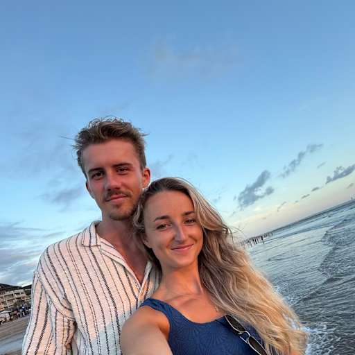 Profile image for pet sitters Calvin & Noelle